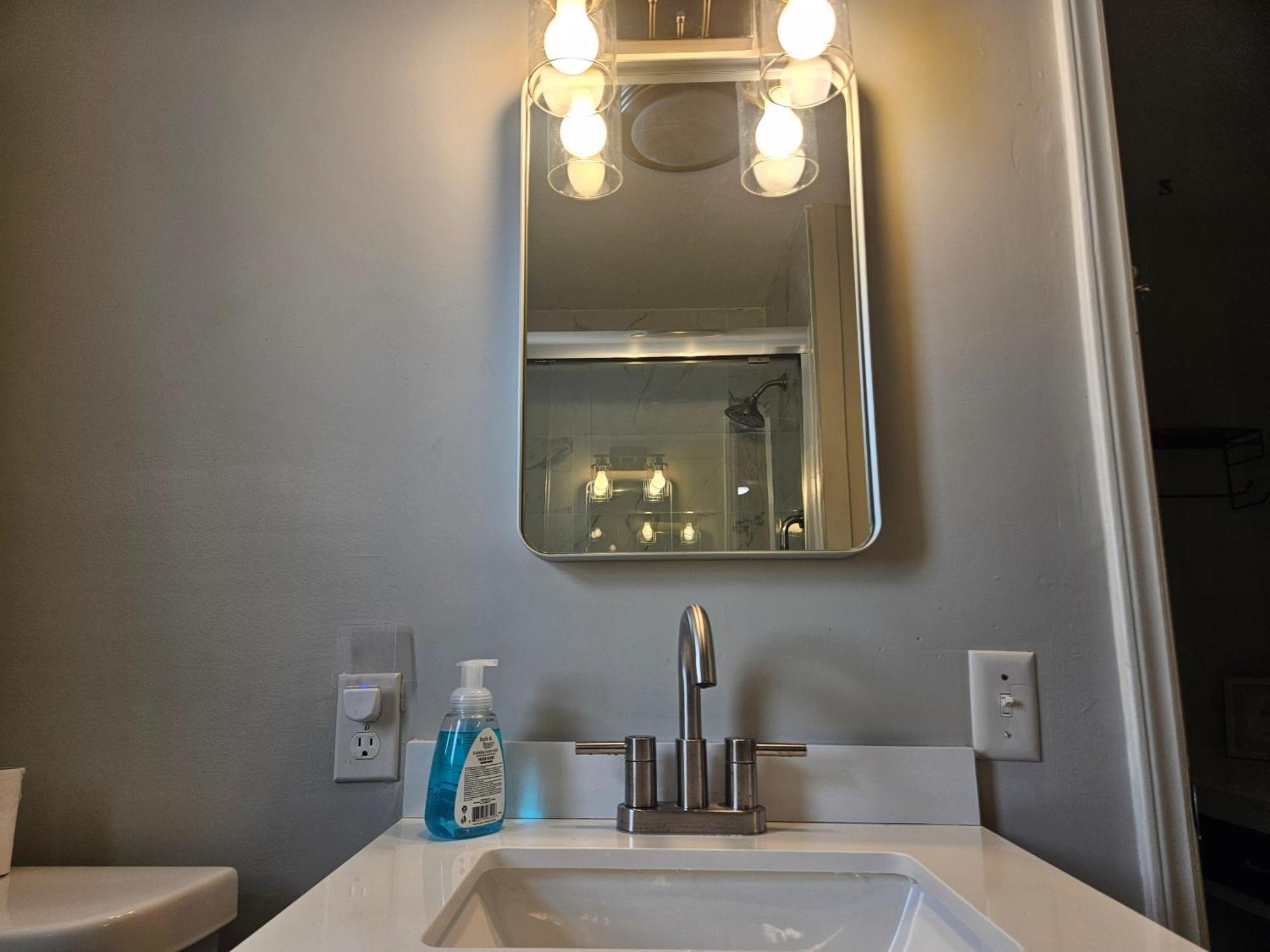Private Single Level Standalone House Large Lot - 3 Bedrooms Charlotte Dış mekan fotoğraf