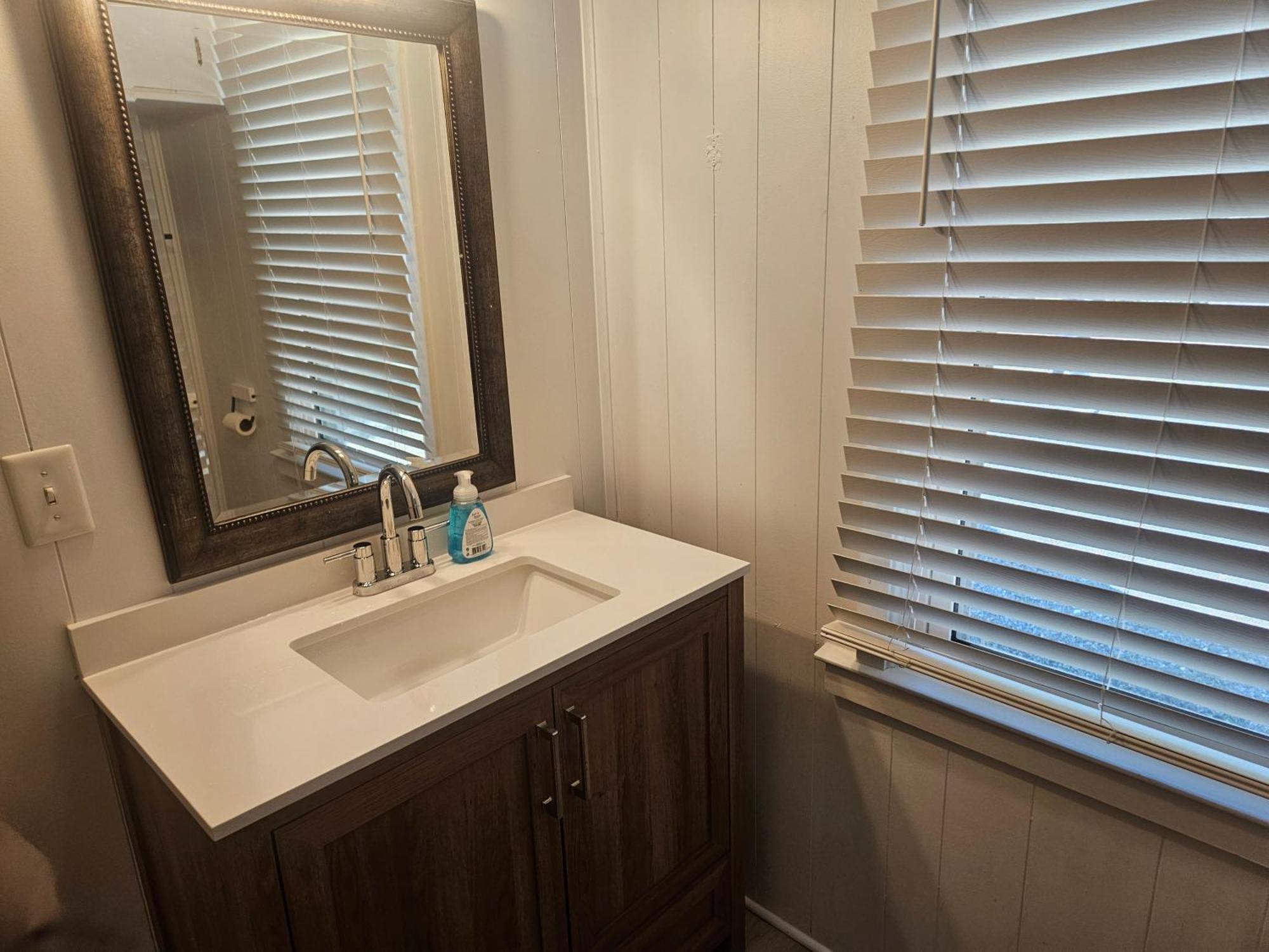 Private Single Level Standalone House Large Lot - 3 Bedrooms Charlotte Dış mekan fotoğraf
